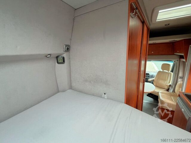 Kastenwagen Wohnmobil / Campervan LA STRADA Nova L - Automatik - Festbett -  -