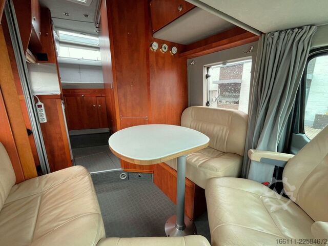 Kastenwagen Wohnmobil / Campervan LA STRADA Nova L - Automatik - Festbett -  -