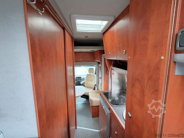 Kastenwagen Wohnmobil / Campervan LA STRADA Nova L - Automatik - Festbett -  -