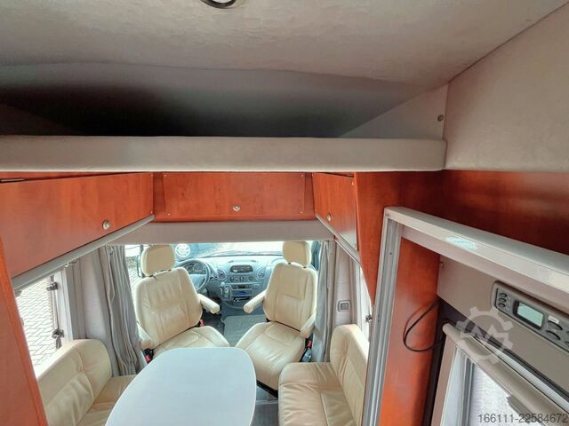 Kastenwagen Wohnmobil / Campervan LA STRADA Nova L - Automatik - Festbett -  -