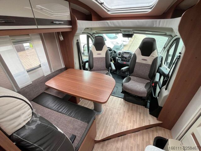 Teilintegriertes Wohnmobil LMC T 662 G - Einzelbetten - Automatik - 2x Klima -
