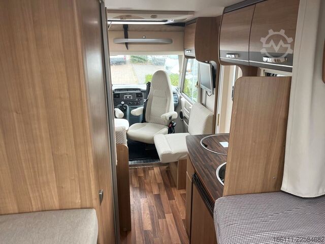 Integriertes Wohnmobil HYMER/ERIBA Exsis I 562 - Einzelbetten -  - Solar