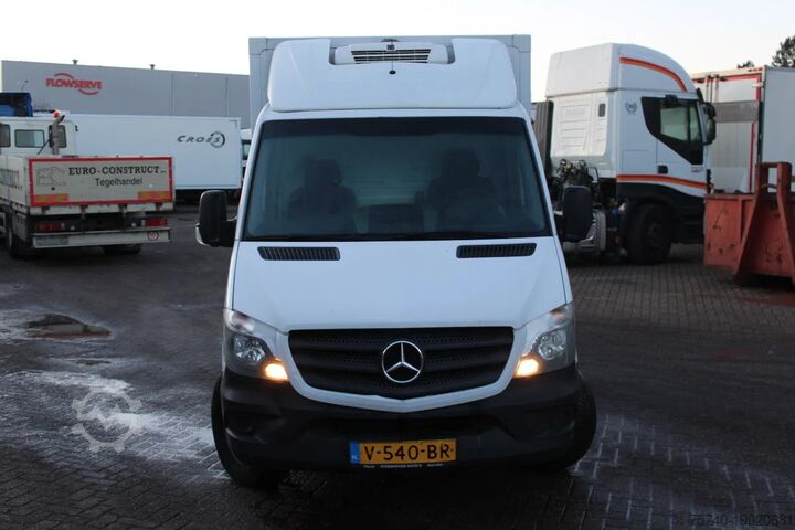 Refrigerated case Mercedes-Benz Sprinter 316 + THERMO KING