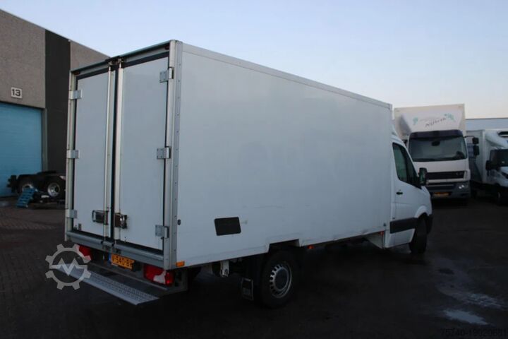 Refrigerated case Mercedes-Benz Sprinter 316 + THERMO KING