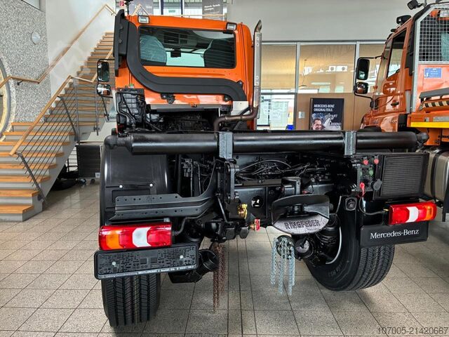 Special purpose truck Mercedes-Benz Unimog U 423
