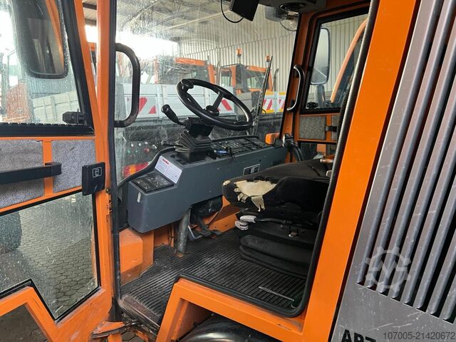 Customized van Hansa APZ 1003 Transporter Kleinfahrzeug Geräteträger