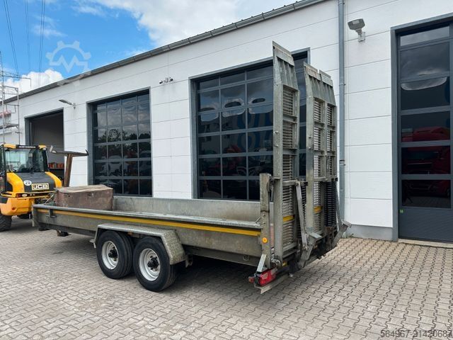 Low loader trailer Demmler TT119 Tiefladeranhänger mit Rampen Fräse