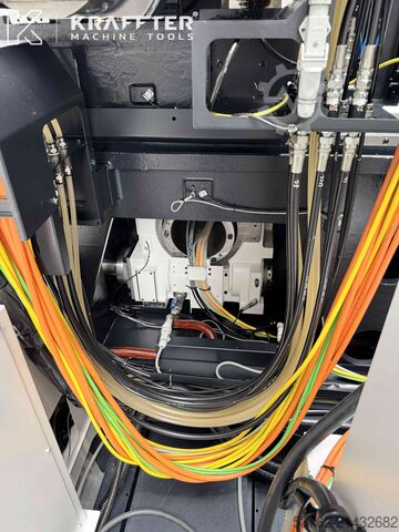 CNC Machining Center Mazak Variaxis C600 Mazak VARIAXIS C-600