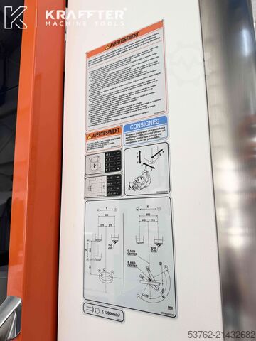 CNC Machining Center Mazak Variaxis C600 Mazak VARIAXIS C-600