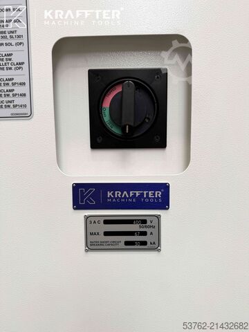 CNC Machining Center Mazak Variaxis C600 Mazak VARIAXIS C-600