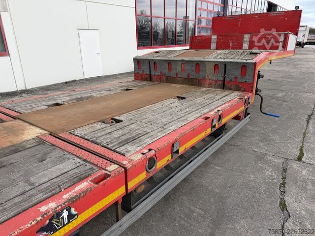 Low loader semitrailer Kässbohrer LB3E  3 Achs Satteltieflader, komplett überfahrbar