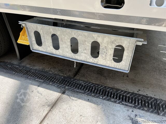 Low loader semitrailer Müller-Mitteltal Staufach für Alu- Rampen