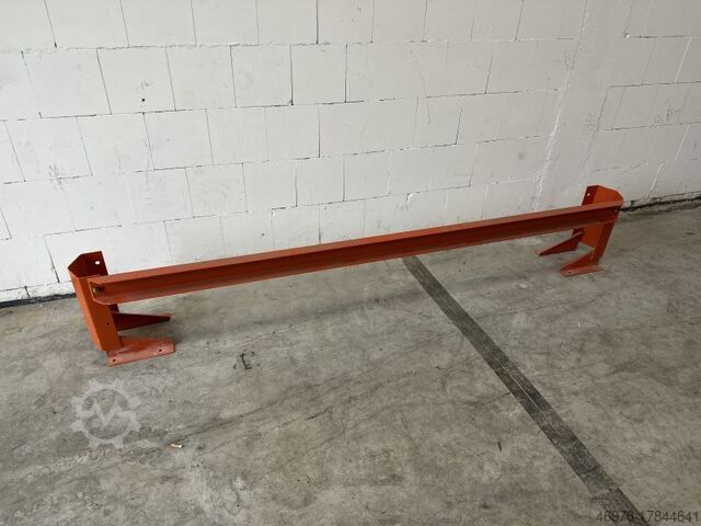 High-bay warehouse Mecalux Anfahrleitplanke f. Doppelregalreihen