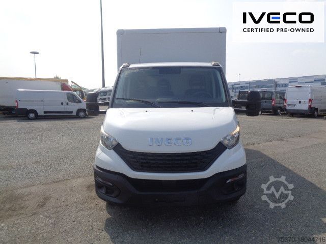 Box van IVECO 35S16