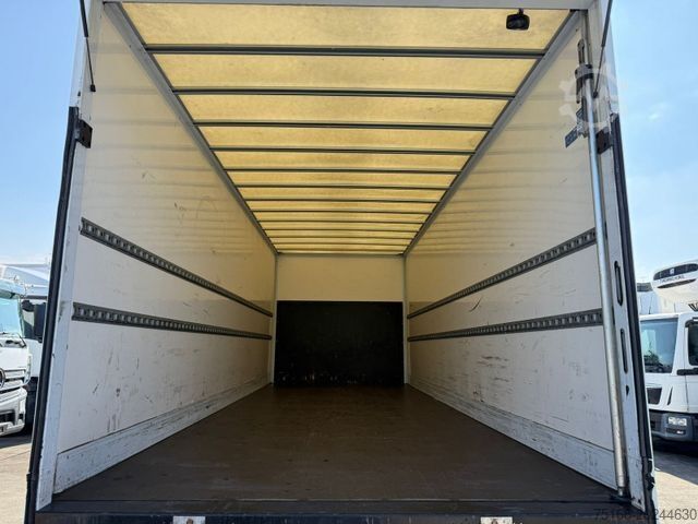 Box truck MERCEDES-BENZ ATEGO 1223 L Koffer 7,10 m LBW BÄR 1,5 T*2023
