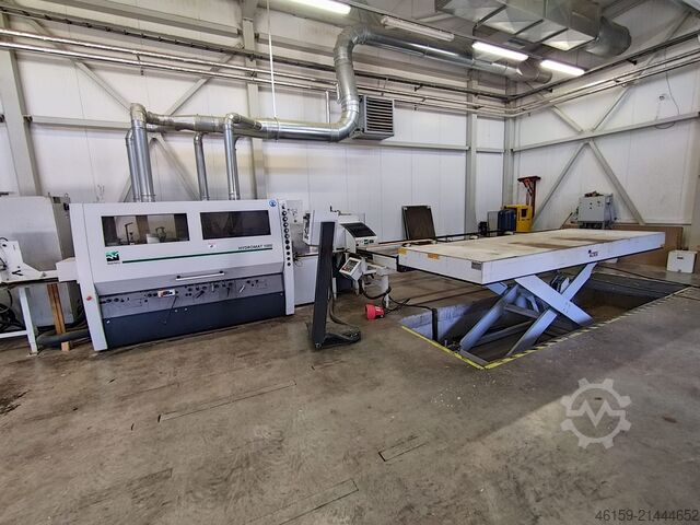 Moulder Weinig Hydromat 1000 with mechanisation