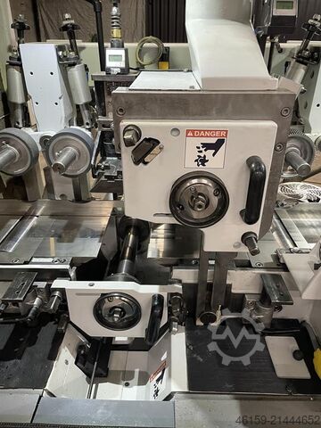 Moulder Weinig Hydromat 1000 with mechanisation