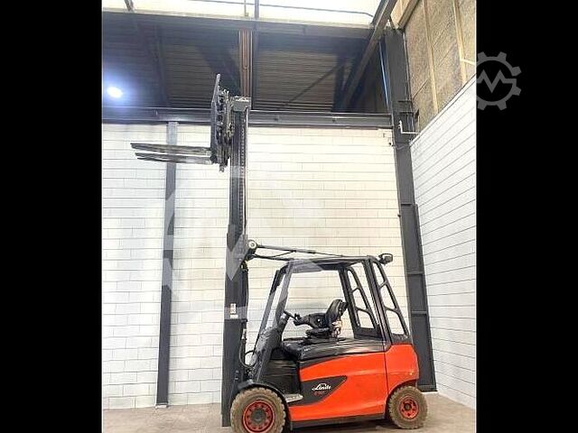 Gabelstapler Linde E50HL-01