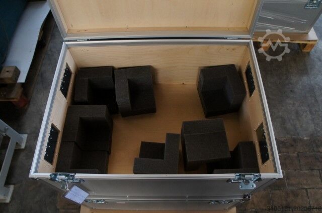 4 flight cases 52x72x35 cm Faes Cases 