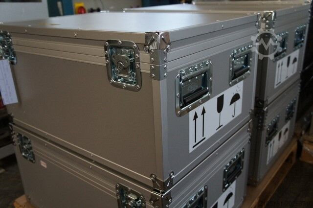 4 flight cases 52x72x35 cm Faes Cases 
