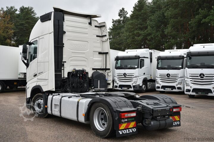Standard tractor unit VOLVO FH 460 Globetrotter XL Varios i-Save