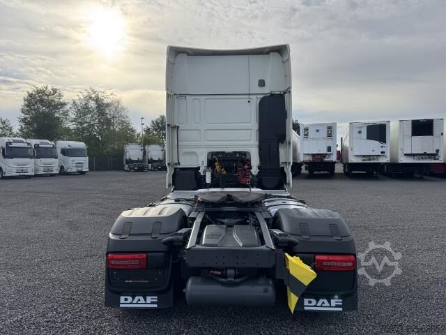 Standard SZM DAF XF 530 SSC Intarder Standklima Lightfix Bügel