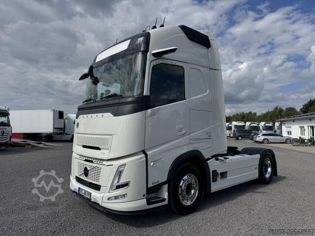 Standard SZM Volvo FH 500 Aero TC Leder Alufelgen LED Retarder