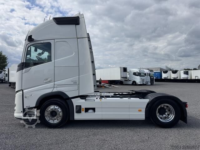 Standard SZM Volvo FH 500 Aero TC Leder Alufelgen LED Retarder