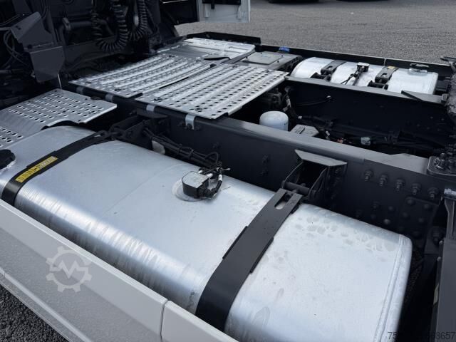 Standard SZM Volvo FH 500 Aero TC Leder Alufelgen LED Retarder