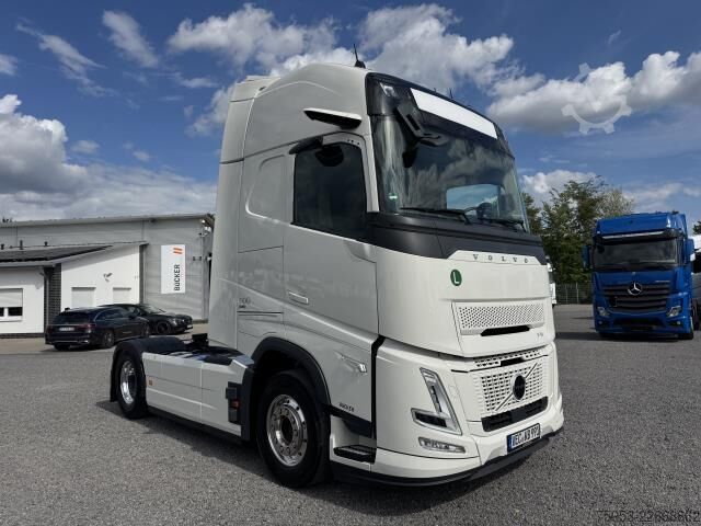 Standard SZM Volvo FH 500 Aero TC Leder Alufelgen LED Retarder
