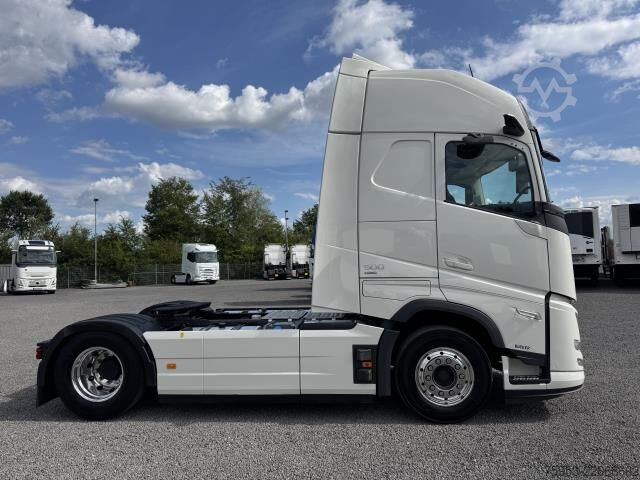 Standard SZM Volvo FH 500 Aero TC Leder Alufelgen LED Retarder
