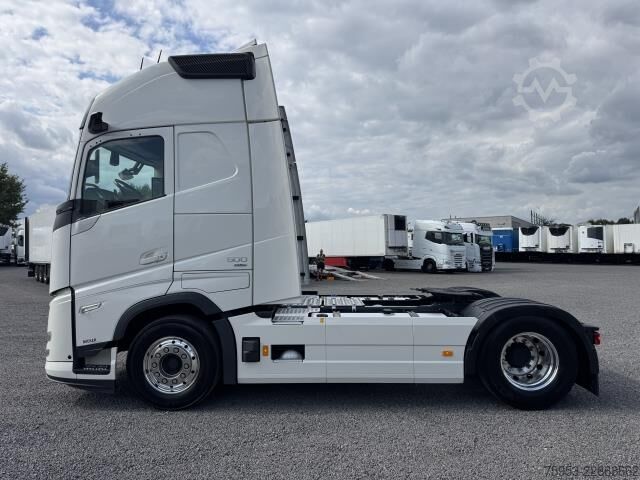 Standard SZM Volvo FH 500 Aero TC Leder Alufelgen LED Retarder