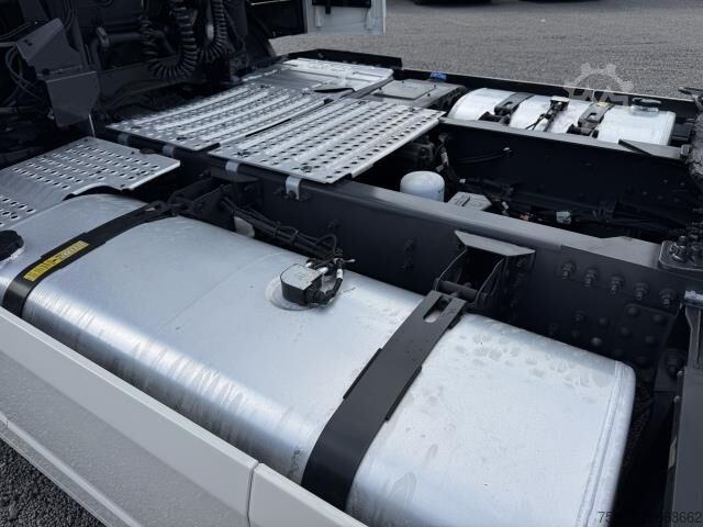 Standard SZM Volvo FH 500 Aero TC Leder Alufelgen LED Retarder