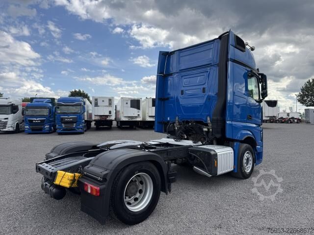 Standard SZM Mercedes-Benz 1851 LS Actros Gigaspace Retarder 2 x PTO