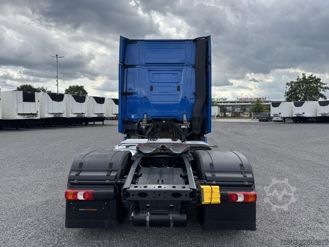 Standard SZM Mercedes-Benz 1851 LS Actros Gigaspace Retarder 2 x PTO