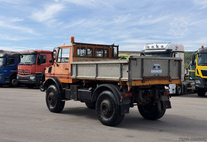 Dreiseitenkipper LKW Mercedes-Benz U 1700 4x4 3-Seitenkipper / Swiss-Vehicle