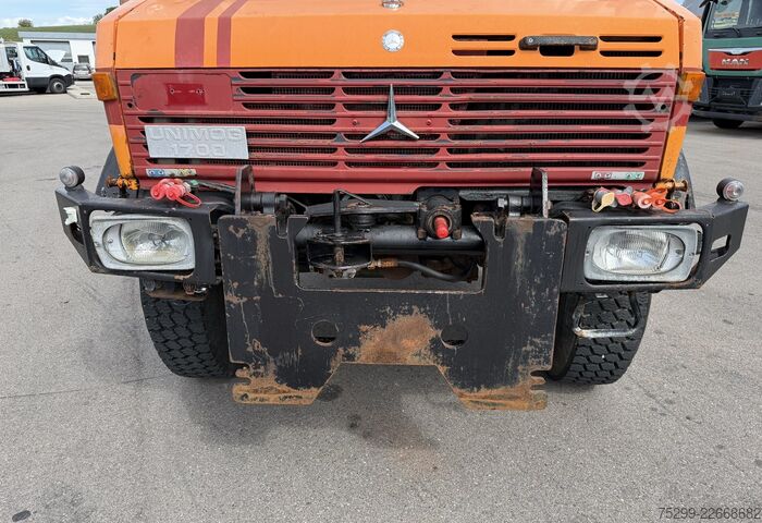 Dreiseitenkipper LKW Mercedes-Benz U 1700 4x4 3-Seitenkipper / Swiss-Vehicle