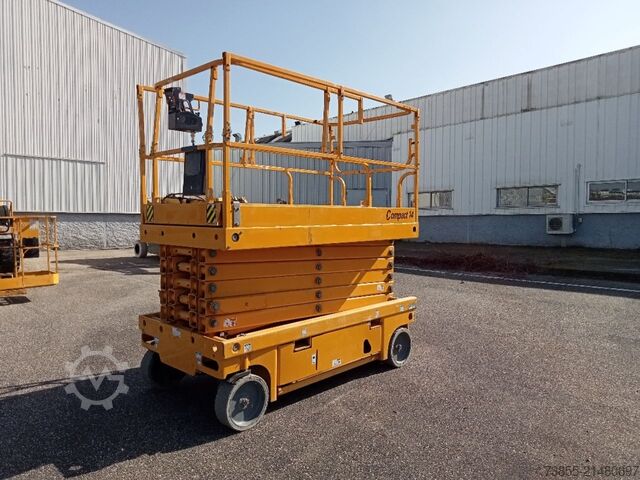 Scherenhubtisch Haulotte Compact 14