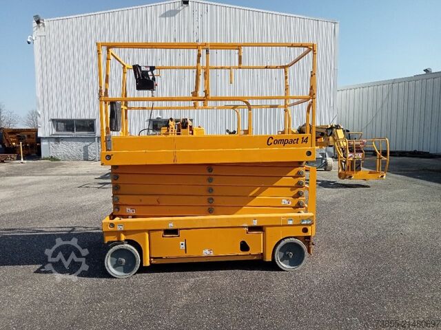 Scherenhubtisch Haulotte Compact 14