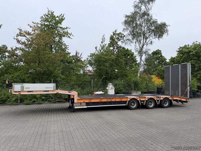 Low loader semitrailer Humbaur HTS30  3 Achs Satteltieflader, neuwertig