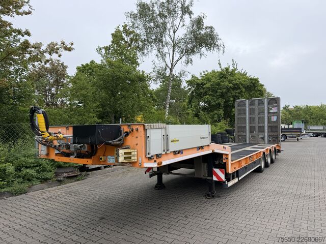 Low loader semitrailer Humbaur HTS30  3 Achs Satteltieflader, neuwertig