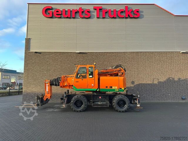 All-terrain crane Sennebogen 608 MULTICRANE/ROUGH TERRAIN CRANE + JIB