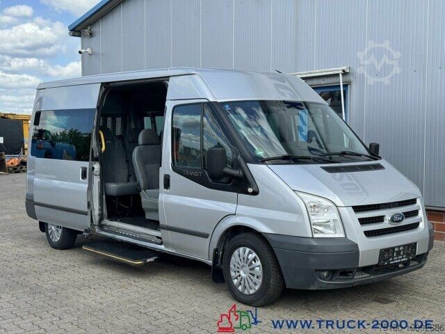 Kleinbus Ford Transit FT 300L Trend 9 Sitze & Rollstuhlrampe