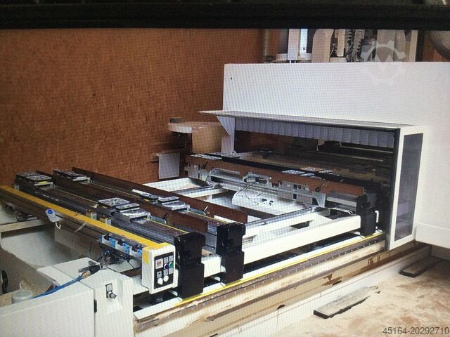 CNC machining center SCM morbidelli M 800