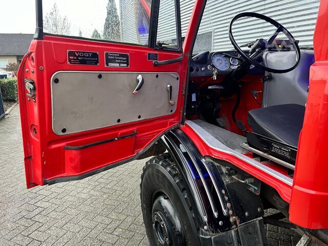 Unimog Mercedes-Benz U 416 fire truck in top condition Unimog Mercedes-Benz U 416 Brandweer in topstaat
