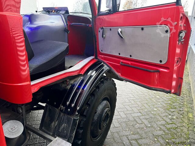 Unimog Mercedes-Benz U 416 fire truck in top condition Unimog Mercedes-Benz U 416 Brandweer in topstaat