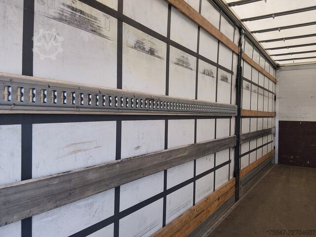 Flatbed truck with tarp Iveco EuroCargo ML 180 E 32/P  Gardine LBW