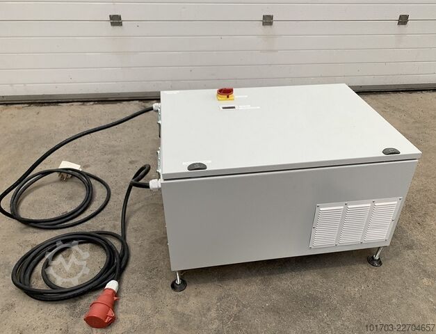Transformator von 220 V einphasig auf 380 V dreiphasig Coffret transformateur / Convertisseur LD CMT NS 10-380
