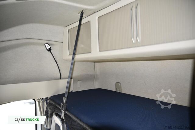 Standard tractor unit VOLVO FH 460 Globetrotter XL Varios i-Save