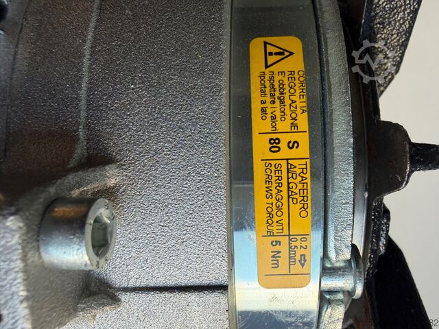 MOTEK ET90SLa-2, 3 kW, 2800 U/min, 230/400V, mit Bremse, NEU MOTEK ET90SLa-2 3kW 2800rpm 230/400V hamulec NOWY MOTEK ET90SLa-2 3kW 2800rpm 230/400V hamulec NOWY